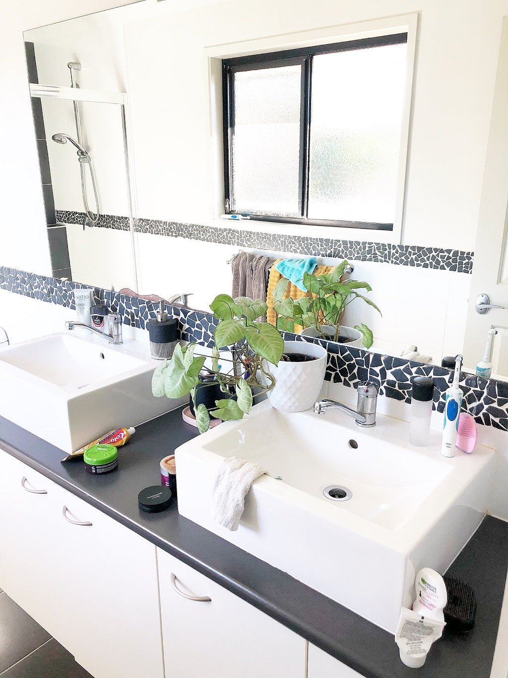 5 steps to an almost-always-clean-looking bathroom! - BON MAXIE