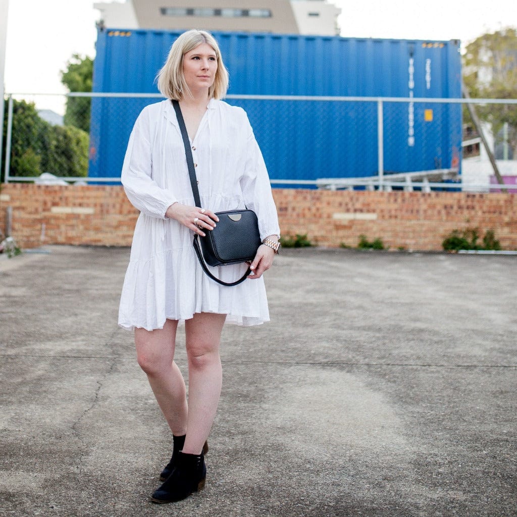 5 Reasons Why the Sidekick Crossbody Bag is the Everyday Essential - BON MAXIE