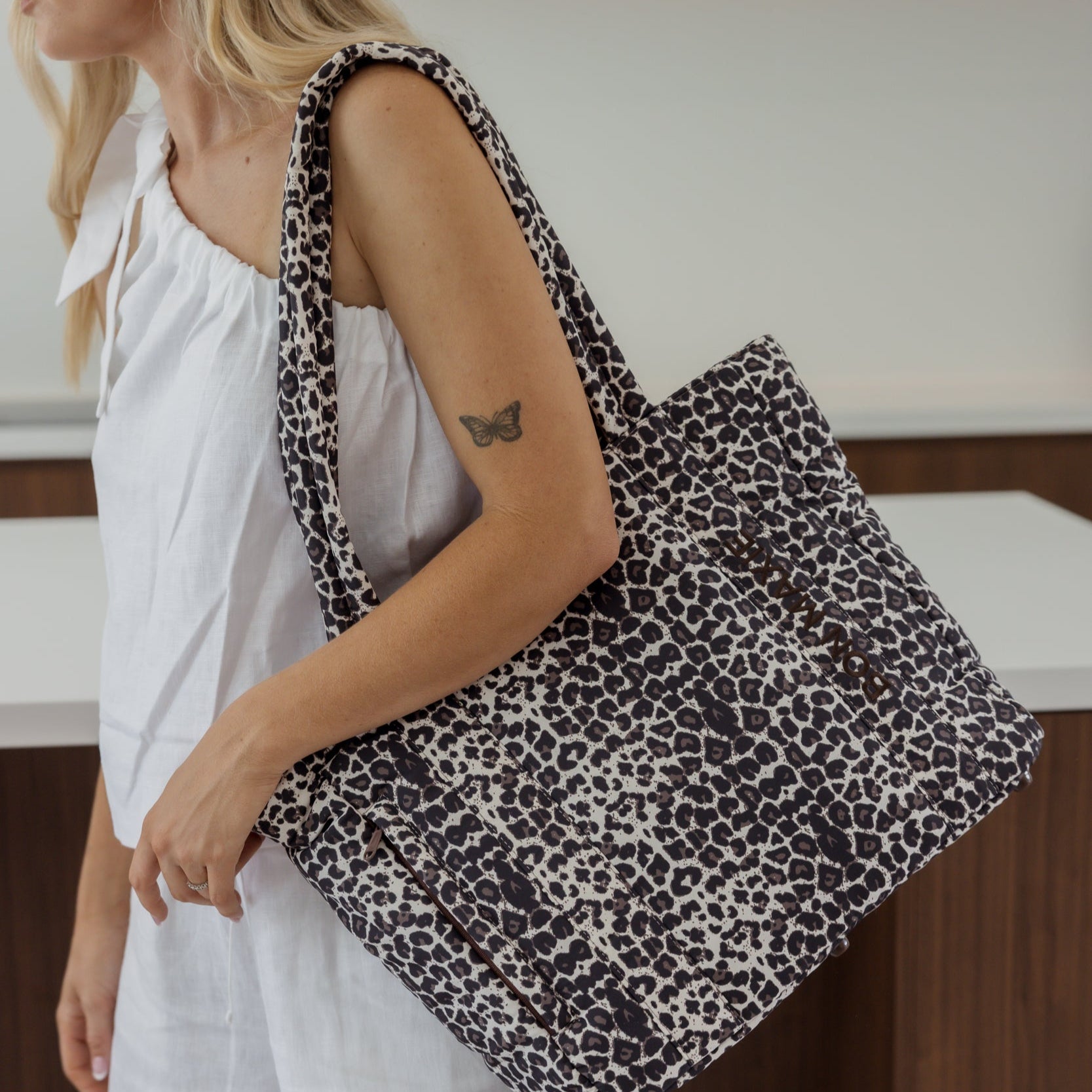 Everyday Nylon Tote -- Tan Leopard