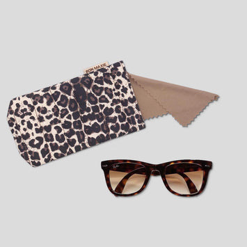 Easy-Squeezy Glasses Case -- Leopard