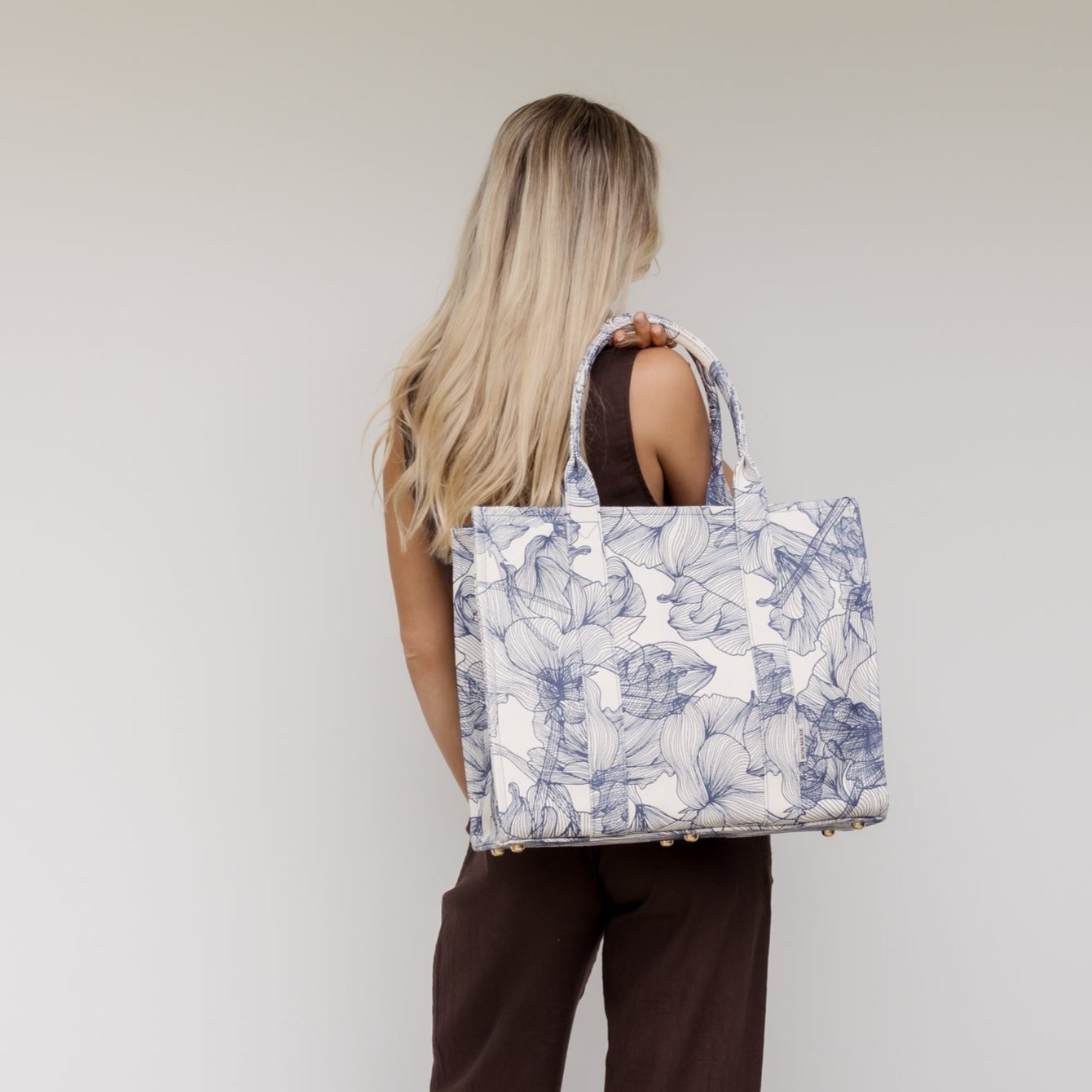 Large Bon Vivant Structured Tote Bag - Navy Floral Bags